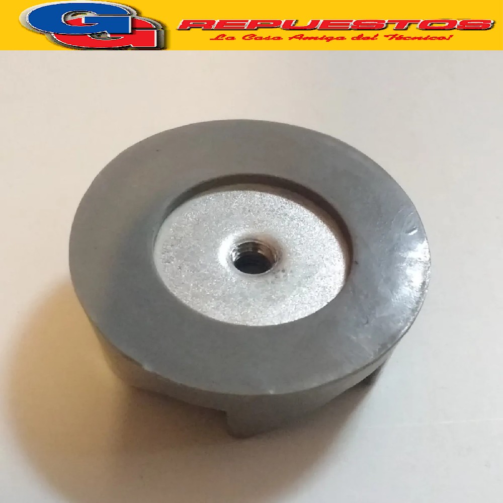 CARDAN ARRASTRE LICUADORA LILIANA AL 466/467 468 469 ELECTRO LUX  DIAMETRO 37 mm , ALTO 14.5 mm , ALTO DE CADA DIENTE 9 mm  ROSCA DERECHA aplicable a modelos AL506 / AL507 / AL508 / AL509 / AL510 / AL516 / AL517 / AL518 / AL511 / AL512 / AL513 / AL519 / AL514
SIEMPRE VERIFICAR SI NECESITA SOLO EL DE JARRA O MOTOR ,O NECESITA LOS DOS (caso contrario no soluciona el inconveniente ), ademas de verificar que el soporte de motor no este roto ya que estas piezas son de goma y funcionan como fusible
